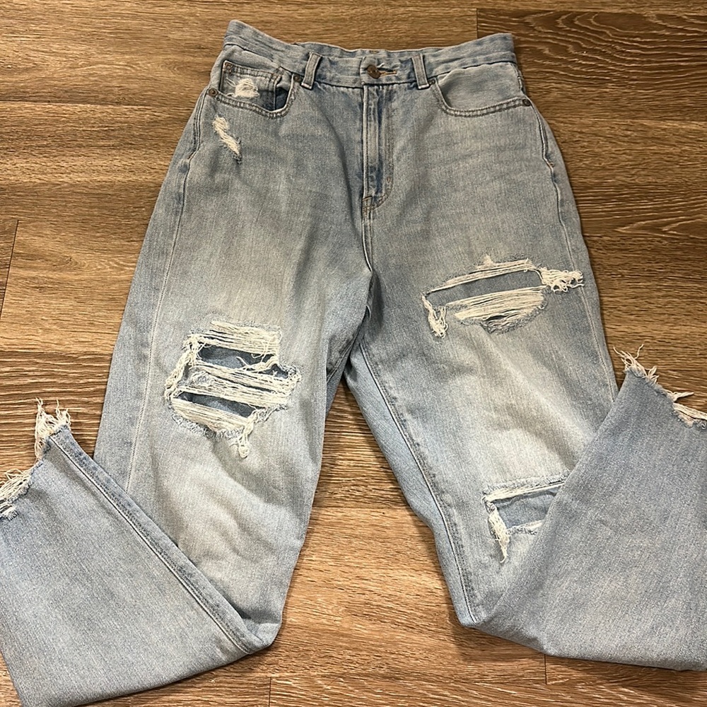 American Eagle Curvy Mom Jean